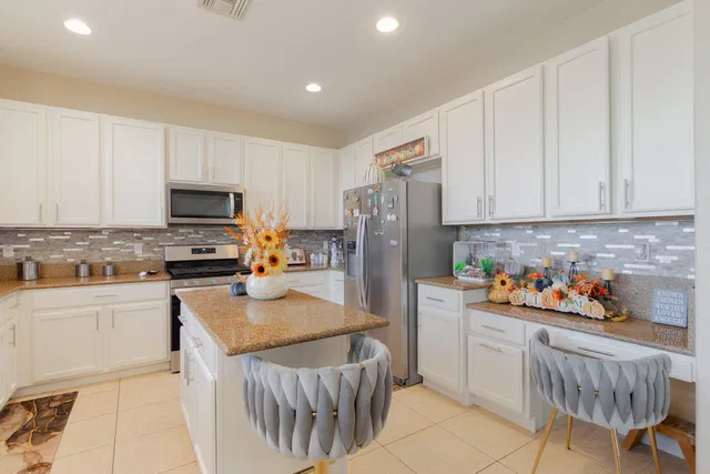 Residence photo 25
