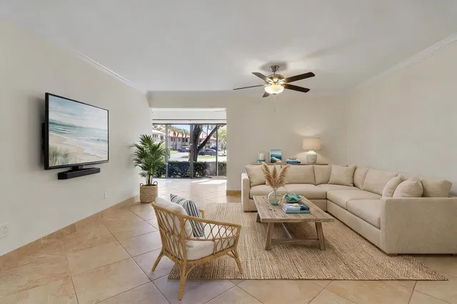PGA National Palm Beach Gardens Unit 104 photo 10