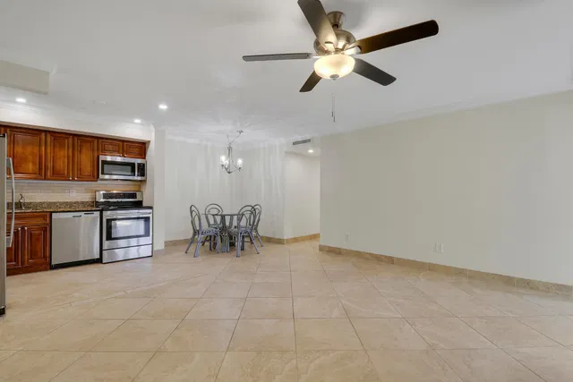 PGA National Palm Beach Gardens Unit 104 photo 12