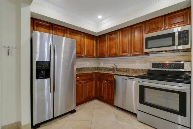 PGA National Palm Beach Gardens Unit 104 photo 14