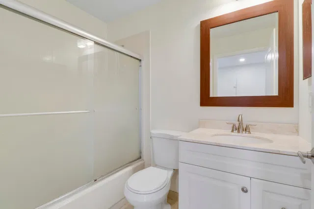 PGA National Palm Beach Gardens Unit 104 photo 34