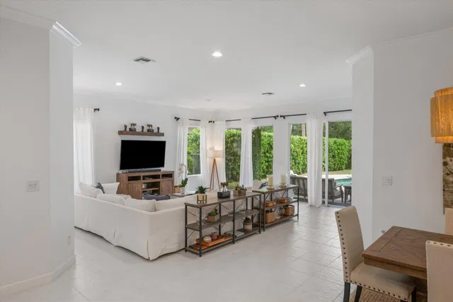 Shady Oaks Residence photo 6