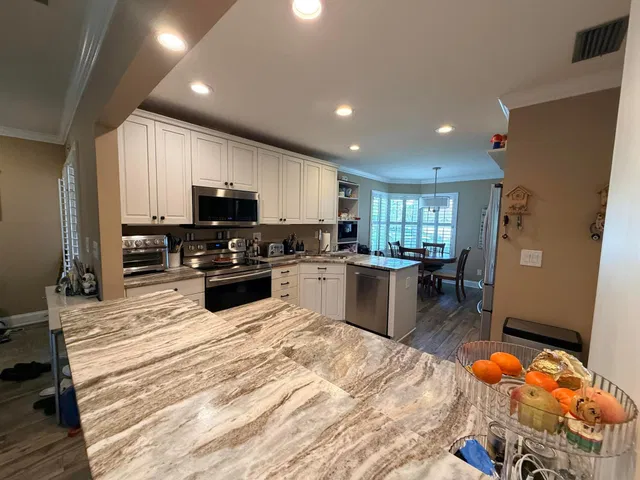 Residence photo 8