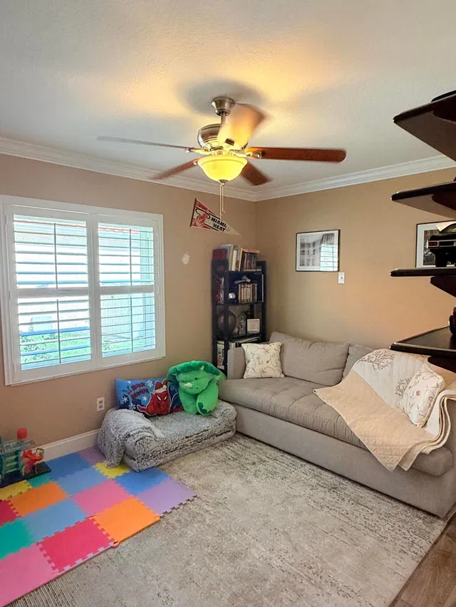 Residence photo 18