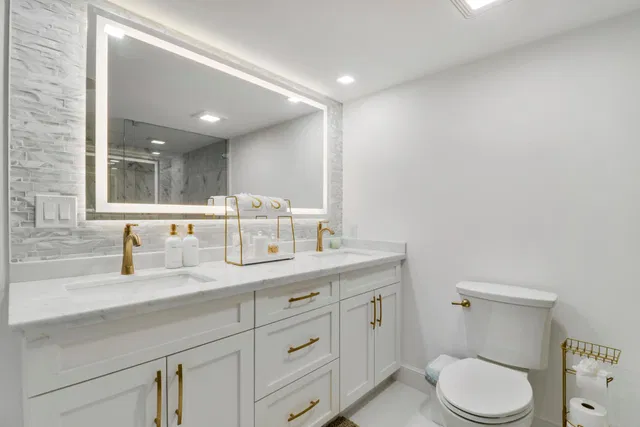 Singer Island Unit 2f photo 15