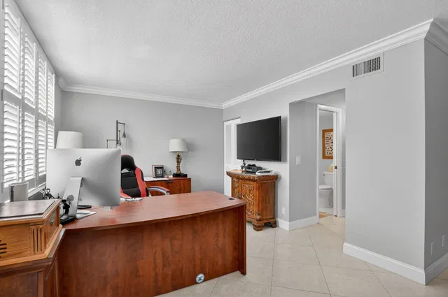  Unit 306 photo 16