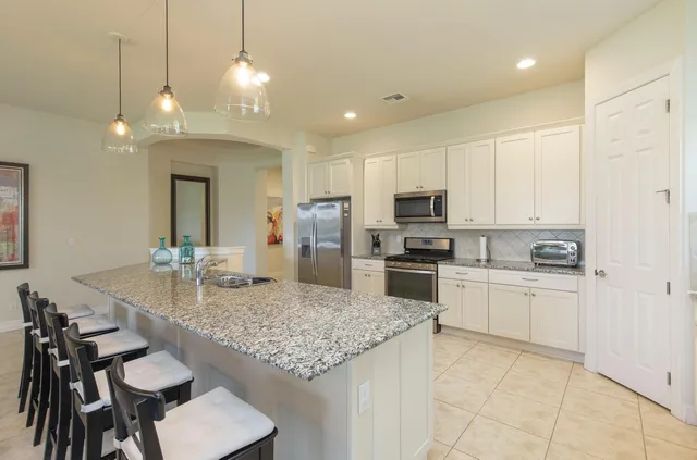 Residence photo 5