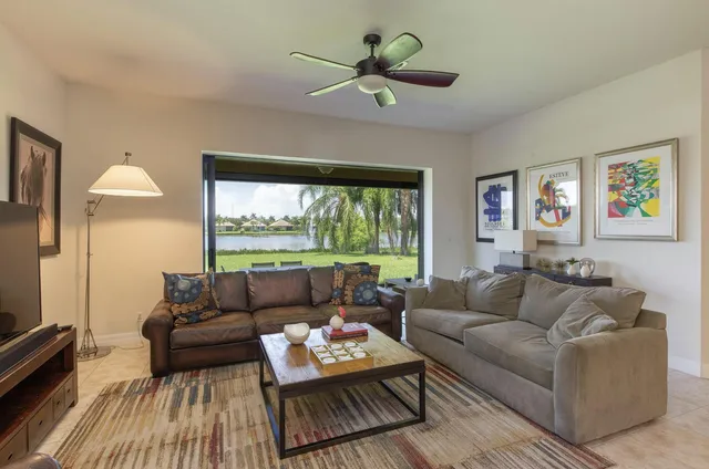 Residence photo 9