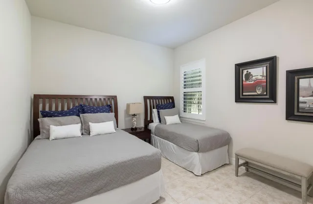 Residence photo 14
