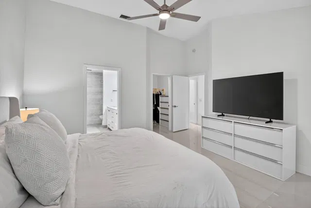 Residence photo 16
