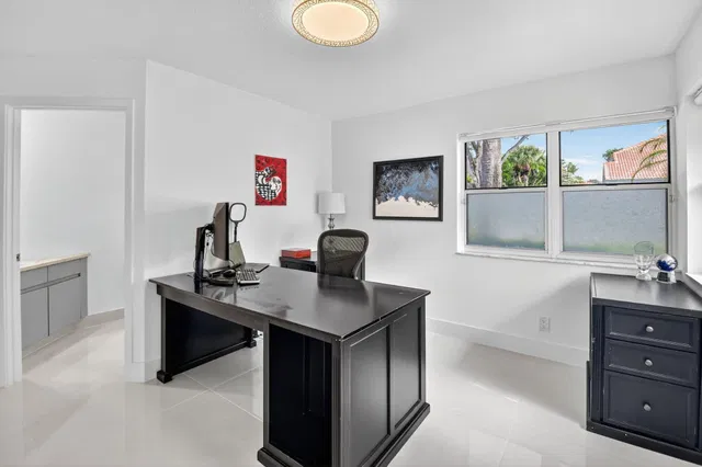 Residence photo 20