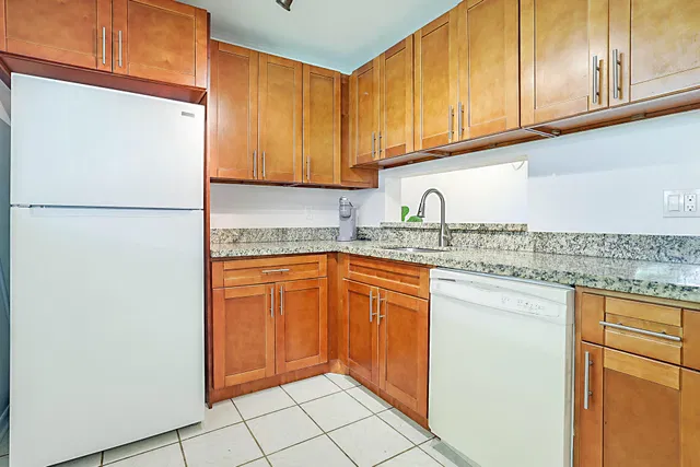  Unit 117 photo 8
