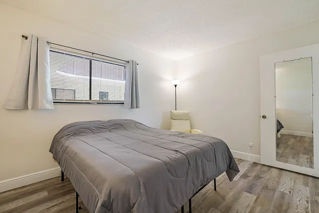  Unit 117 photo 18