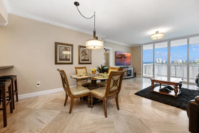 Marina Grande on the Ocean Unit 1811 photo 8