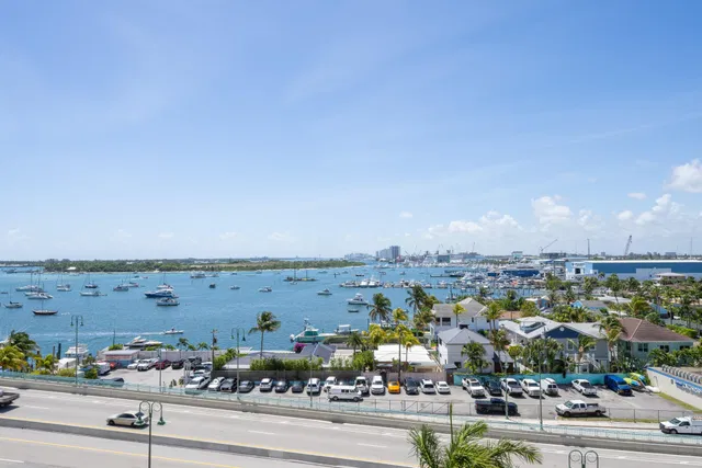 Marina Grande on the Ocean Unit 1811 photo 54