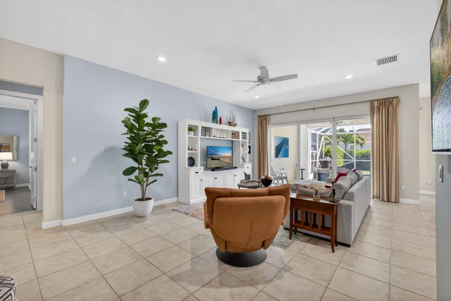 Mallory Creek Abacoa Residence photo 17