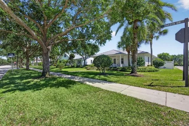 Mallory Creek Abacoa Residence photo 61