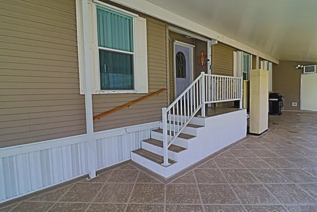 Residence photo 3