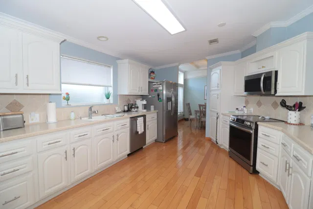Residence photo 5