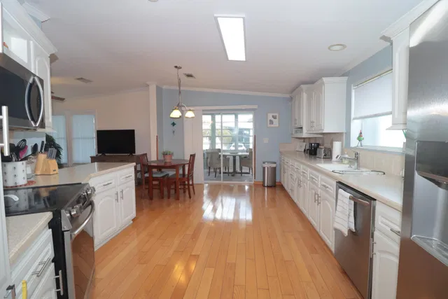 Residence photo 6