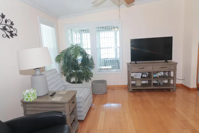 Residence photo 11