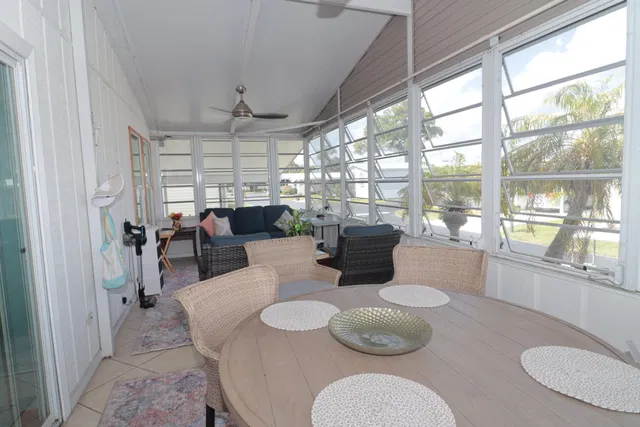 Residence photo 26
