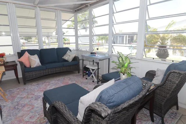 Residence photo 28