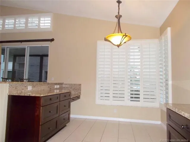 Residence photo 8