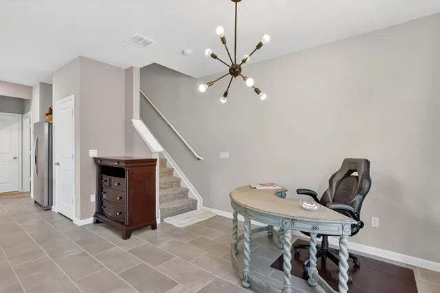  Residence photo 9