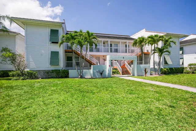 PGA National Palm Beach Gardens Residence photo 16