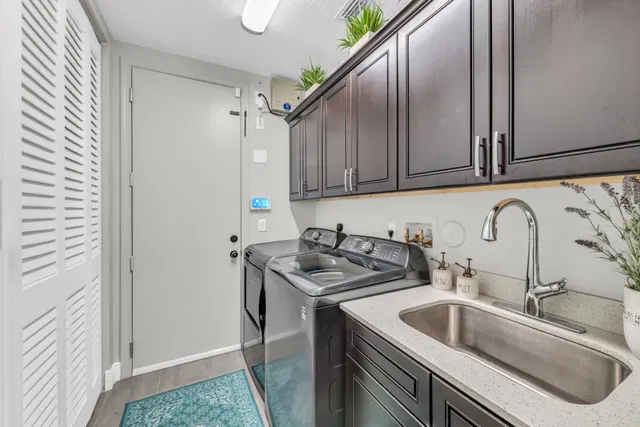 Residence photo 23