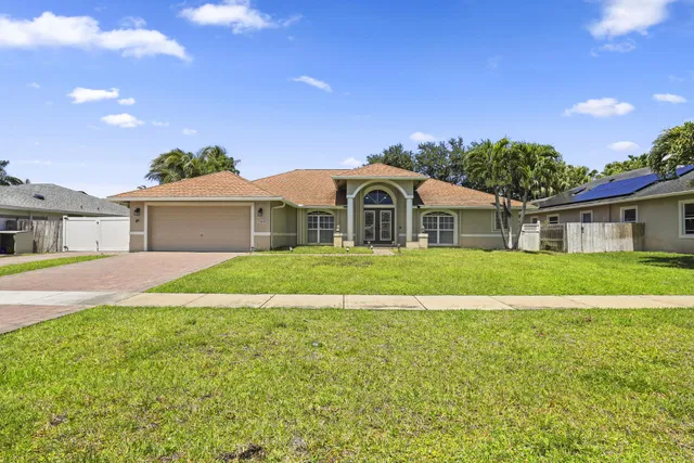 Residence photo 3