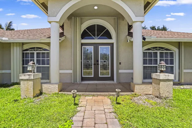 Residence photo 4