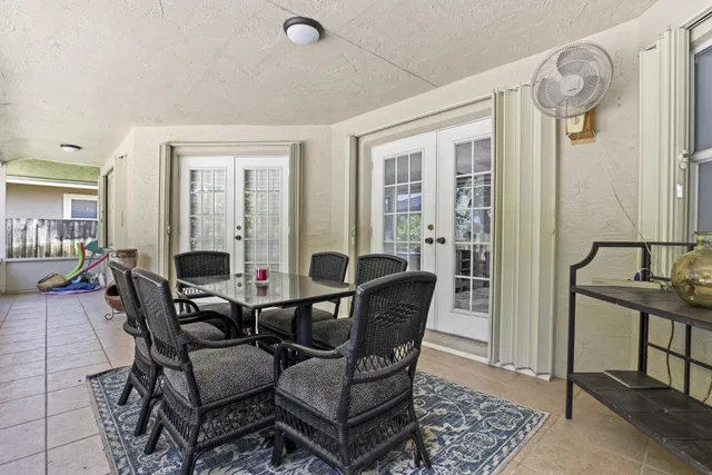 Residence photo 28