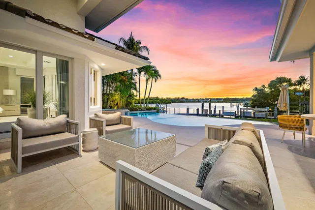 Admirals Cove Residence photo 7