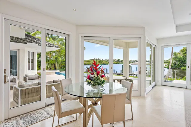 Admirals Cove Residence photo 13