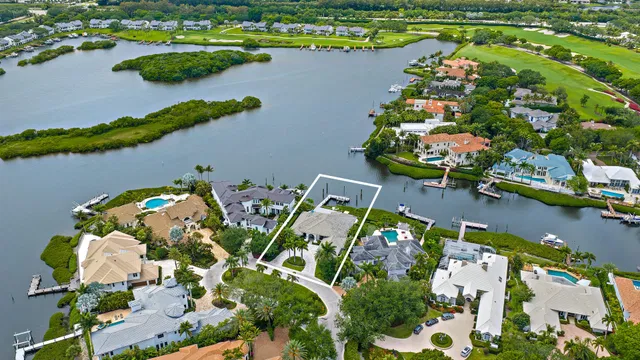 Admirals Cove Residence photo 32