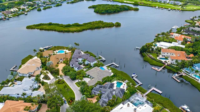 Admirals Cove Residence photo 33