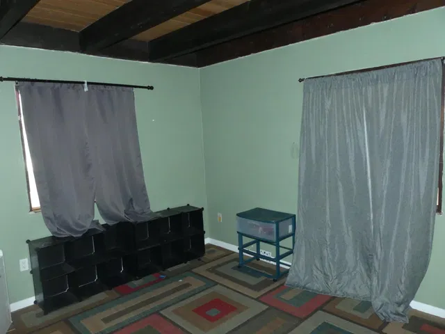 Residence photo 16