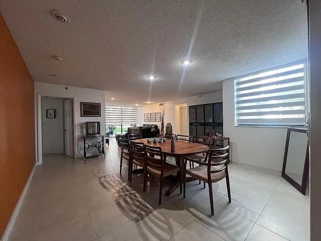 Unit 105 photo 8