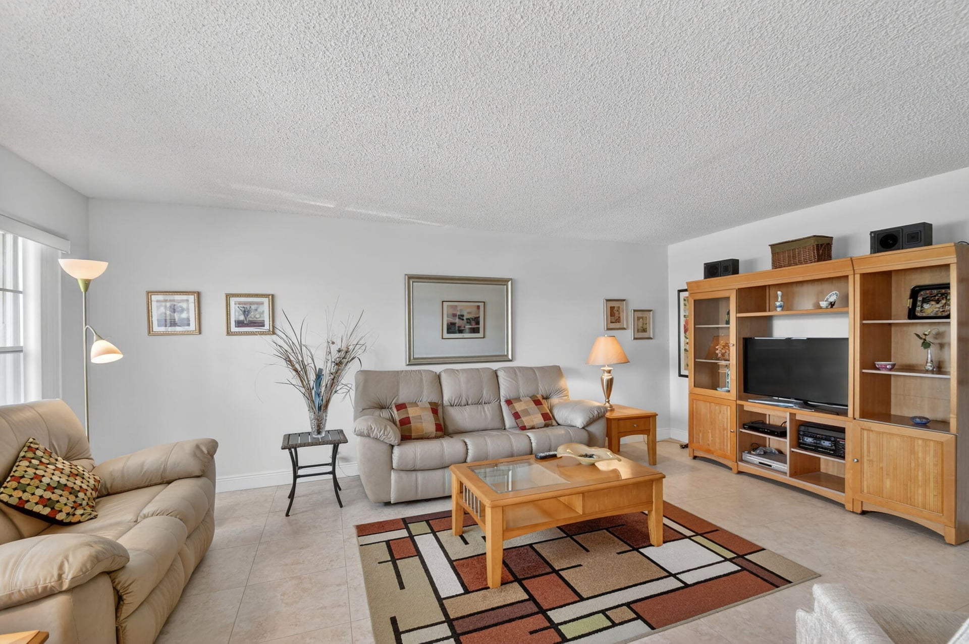 Residence photo 5