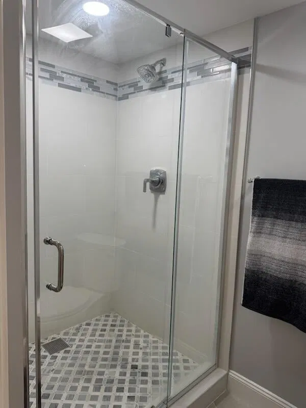 Unit 303 photo 15