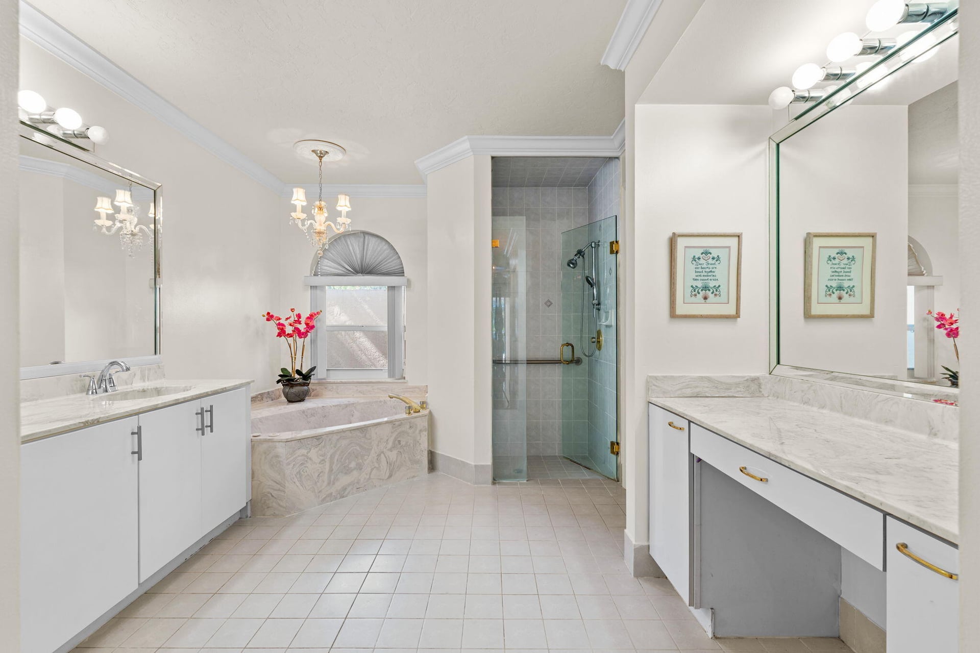 Residence photo 24