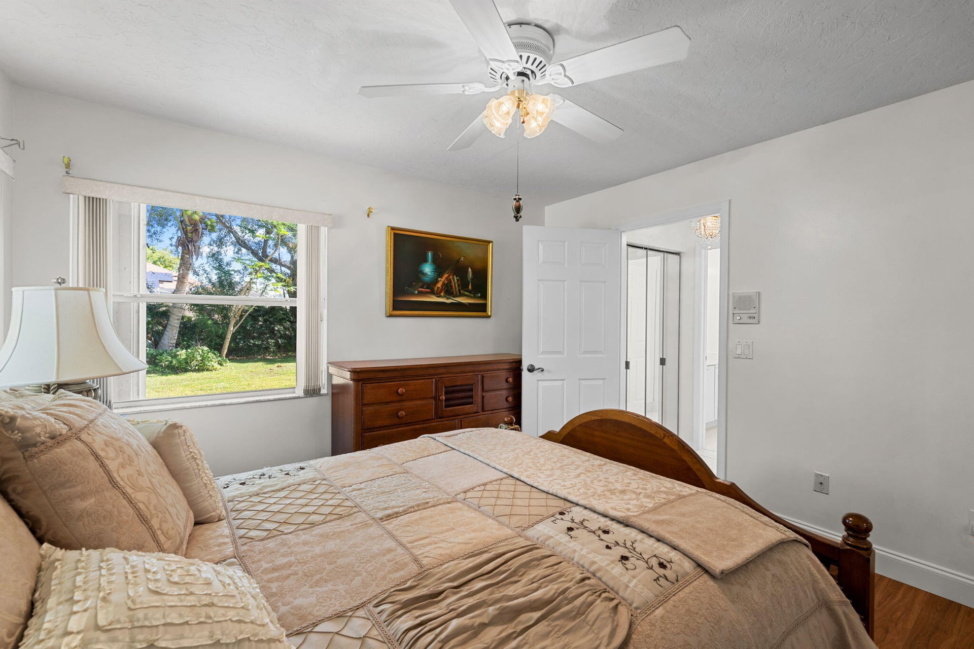 Residence photo 29