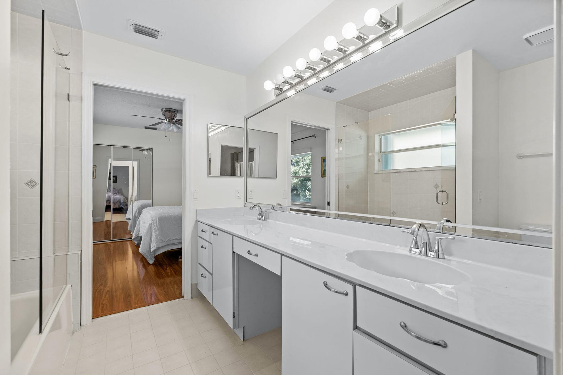 Residence photo 33
