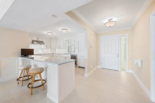 Unit 202 photo 13