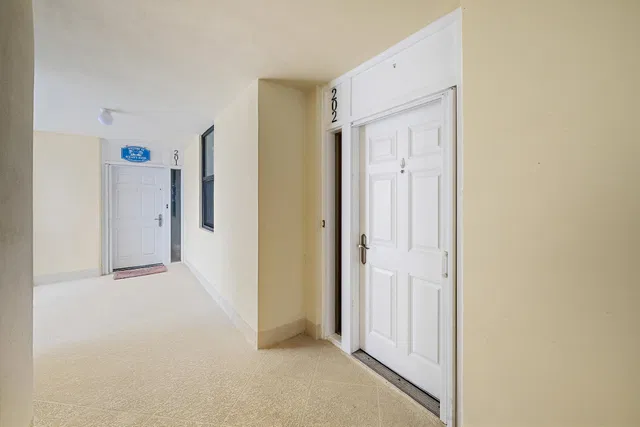 Unit 202 photo 24