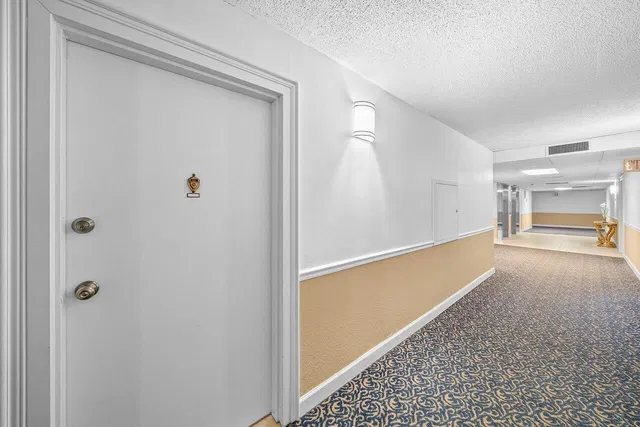 Unit 6150 photo 2