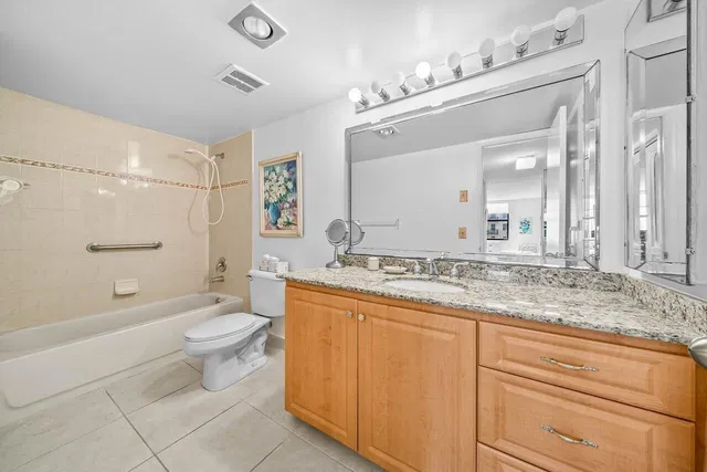 Unit 6150 photo 15