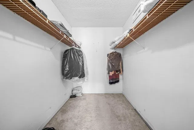 Unit 6150 photo 16